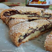 La pasta frolla è la base per la preparazione di molti dolci. Dolce Rotolo Di Frolla Alla Nutella Cucinare E Come Amare