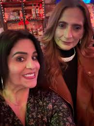 FIRST I WANT TO SAY HAPPY BIRTHDAY GIRL!!!! Hilda Pena I think it was a  success last night.. 😂 to start your birthday weekend off..