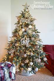 What A Gorgeous Farmhouse Christmas Tree This Blog Has So Many Great Christmas Tree Decora Rustic Christmas Tree Gold Christmas Tree Farmhouse Christmas Tree