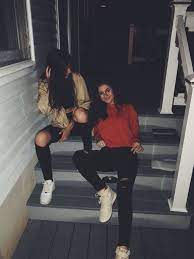 Pin By Bara On Friends Best Friend Photoshoot Friend Photoshoot Best Friend Photos