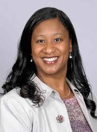 Robyn Arnett's Instagram, Twitter & Facebook