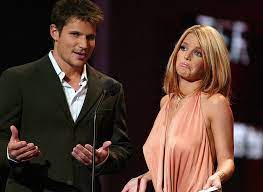 They home was previously owned by the late mexican singer jenni rivera. Jessica Simpson And Nick Lachey Had No Prenup What Did He Get In Their Divorce Settlement