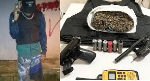 1 source for hot moms, cougars, grannies, gilf, milfs and more. Traficante Do Suburbio Que Ostentava Armas Nas Redes Sociais E Morto Pela Policia Jornal Correio