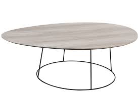 Retrouvez le plus large choix de table basse en verre du web chez matelpro ! Table Basse Moderne Avec Plateau Ovale En Bois Clair Hellin