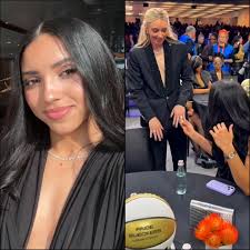 Azzi Fudd supporting Paige Bueckers at the WNBA Draft ❤️