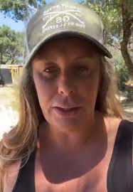 Here you go supporters, straight from your leader’s mouth….vote for Rocking  R!, Edit to add: yes, this is old. She would clearly never say this now. ,  Yes, it is still