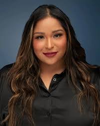 Kristen Borders's Instagram, Twitter & Facebook