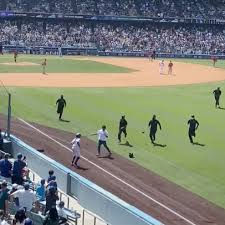 The inaugural field of dreams game is scheduled for 7 p.m. Fyj7rio3hrxphm