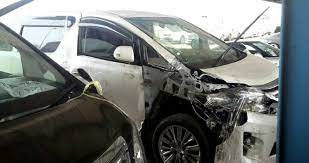 Penghantaran percuma aiport dan hotel. Penipuan Gred R