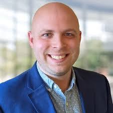 Aaron Hollman's Instagram, Twitter & Facebook