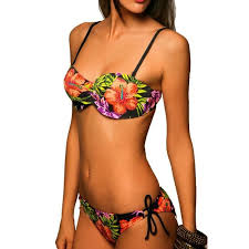 Un choix unique de maillot de bain 2 pieces femme rouge disponible dans notre magasin. Maillot De Bain Femme 2 Pieces Bikini Bandeau Strass Noir Cdiscount Pret A Porter