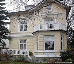 Balkon Und Treppengelander Weisses Holzgelander Fur Haus Garten Und Terrasse Massanfertigung Von Peters Peters Veranda Gelander Gelander Balkon