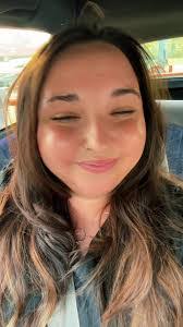 Ashley Neathery's Instagram, Twitter & Facebook