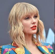 Shaggy cut for thick hair looks fierce and bold, whereas, with middle and long length hair, it looks stylish and adds lightness. 28 Best Shag Haircuts For Long Short Medium Length Hair 2020