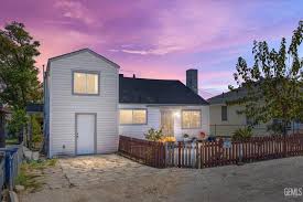 104 e Warren St, Taft, CA 93268