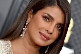 7 hours ago · priyanka chopra jonas has shared a picture from the day she and her cousin divya went exploring the streets of london. Priyanka Chopra Opened Up About Racist High School Bullying That Made Her Want To Be Invisible Hellogiggles