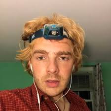 Maisy Maxwell (@maisymax29)