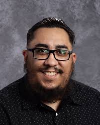 Congratulations to Cathedral High School Campus Minister, Andrés López. You  are the Saint Toribio Romo category winner! This category recognizes  service to refugees and migrants. “Andrés López is passionate about working  with