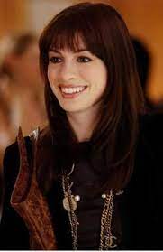 Le diable s'habille en prada est un film réalisé par david frankel avec meryl streep, anne hathaway. 9 Idees De Anne Hathaway S Habiller Le Diable S Habille En Prada Prada