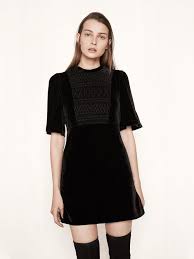 Short Velvet Dress With Smocking Rivia Crafted In A Flowing Velvet Fabric The Dress Is Adorned With Delicate Smocking On T Velvet Dress Short Dresses Fashion