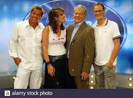 Le livre numérique (en anglais : C8 Alamy Com Comp 2br09p8 Dsds Pressetermin 200