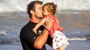 The official facebook page for chris hemsworth news! Chris Hemsworth Gushes Over His Adorable Children Now I Know What Love Is Entertainment Tonight