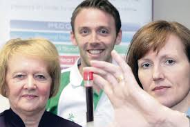 So who's fitter, the female prison officer or the younger policeman?