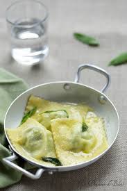 Ravioli Ricotta Et Epinards Au Beurre De Sauge Un Dejeuner De Soleil Ravioli Ricotta Epinard Recette Ravioli Recettes De Cuisine