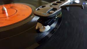 A vinyl record that is even slightly warped, or has a hole that is not perfectly centered, will have wow—slow variations in pitch. Real Reason Why Vinyl Sounds Better Than A Cd Detailed Explanation World Of Turntables