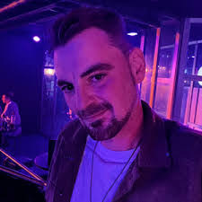 Benjamin Stuber's Instagram, Twitter & Facebook