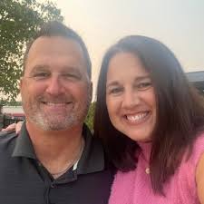 Heidi Niles (@heidihodgins)