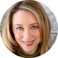 Anne Banas's Instagram, Twitter & Facebook