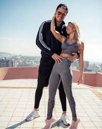 Laura figueiredo's height is unknown & weight is not available now. Laura Figueiredo Faz Confissao Sobre Mickael Carreira Era Muito Mulherengo A Ferver Vidas