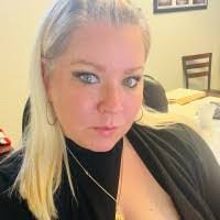 Dana Gillette's Instagram, Twitter & Facebook