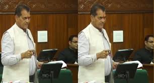 (Trivendra Rawat-Pritam Singh Comments on Agarwal) कैबिनेट मंत्री प्रेमचंद अग्रवाल ने पहाड़ियों पर कसा तंज, विधानसभा में बोले  अशोभनीय शब्द -