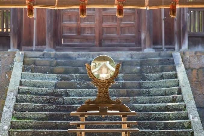 神社に「鏡」があるのはなんで?|小野照崎神社