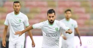 بات الإيفوارى سيرجي أكا لاعب وسط الفريق الأول لكرة القدم بنادي الجونة، قريباً من الانتقال إلى صفوف نادي الزمالك خلال فترة الانتقالات الصيفية المقبلة، لتعويض رحيل فرجاني ساسي. Ø¬Ù…Ø§Ù‡ÙŠØ± Ø§Ù„Ø£Ù‡Ù„Ù‰ Ø§Ù„Ø³Ø¹ÙˆØ¯Ù‰ ØªØ·Ø§Ù„Ø¨ Ø¨Ø±Ø­ÙŠÙ„ Ø¹Ø¨Ø¯ Ø§Ù„Ù„Ù‡ Ø§Ù„Ø³Ø¹ÙŠØ¯ ÙˆØ´ÙŠÙÙˆ Ø§Ù„ÙŠÙˆÙ… Ø§Ù„Ø³Ø§Ø¨Ø¹