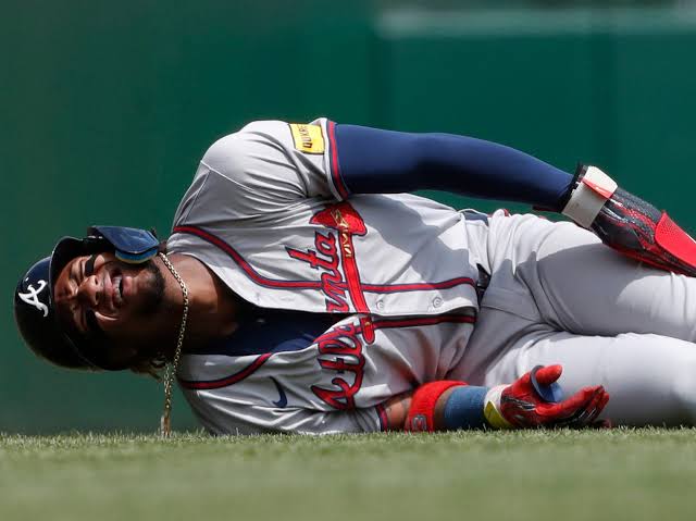 Ronald Acuña Jr. injury forces Braves OF to leave game against Pirates