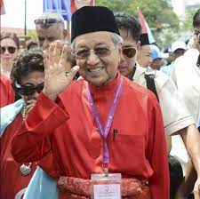 A doctor in the house the memoirs of tun dr mahathir mohamad. Tun Dr Mahathir Just Made These Items Look Cool Again Lifestyle Rojak Daily