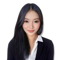 300+ "Evelyn Eve" profiles