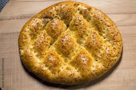 Ramazan pidesi, Trkiye'de Ramazan Ayna has olarak bir ay boyunca iftar  saatinde tm ekmek frnlarnda bu ekmek eidi retilir Stock Photo |  Adobe Stock