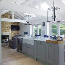 Utilitarian designs, tapered posts, flat paneled doors, and sturdy construction are trademarks of the. Grey Open Plan Shaker Style Kitchen Decorating Ideal Home Kitchen Design Kitchen Style Shaker Style Kitchens