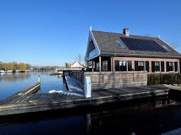 De kaag is het watersportcentrum in de randstad. Luxurious Villa With Private Garden On Lake In Kaag Kaag Updated 2021 Prices