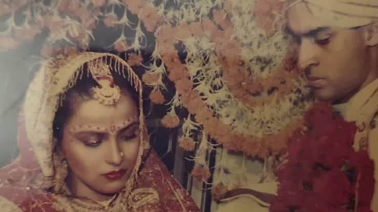 Mohnish Bahl wishes wife Arti on 28th wedding anniversary: Love you janmon janmon - India Today