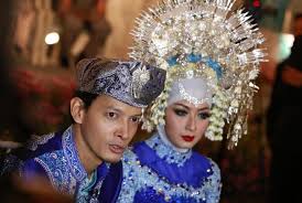 Watch indonesian movie ayat ayat cinta 2 online with subtitles, starring fedi nuril, pandji pragiwaksono, bront palarae,cole gribble , arie k. Fedi Nuril Ayat Ayat Cinta Menikah Republika Online