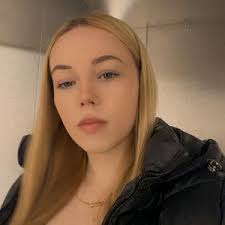 Anna Martha (@anna.mth)