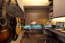 These décor ideas are perfect for accessorizing plain rooms and should also be great wall accents. Guitar Room Houzz