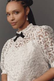 En Elly Puff-Sleeve Bow Blouse In White