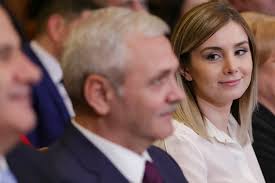 Fratele mai mare al lui liviu dragnea, viorel, colonel în rezervă al poliţiei române, a decedat în 24 august 2013. Cine E È™i Cu Ce Se OcupÄƒ Iubita TanÄƒrÄƒ A Lui Liviu Dragnea Unde Era In Ziua Arestului Click Mobile