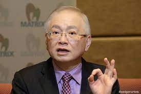 Wee ka siong has been the member of parliament for ayer hitam, johor since 2004 and has served as a minister in the prime minister's department . 12 Reasons Why Transport Minister Wee Ka Siong Should Resign He Has Failed The Rakyat Go Now Rebuilding Malaysia